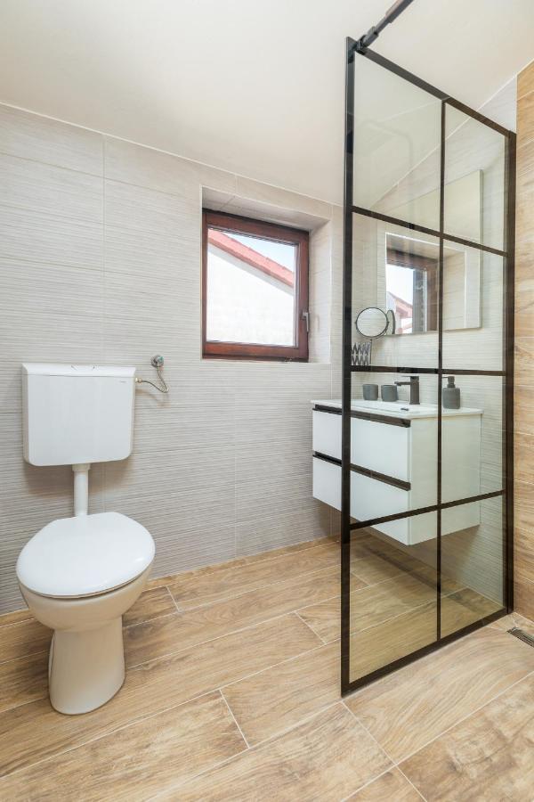 Wine House Apartments & Rooms Marceta Fazana Bagian luar foto