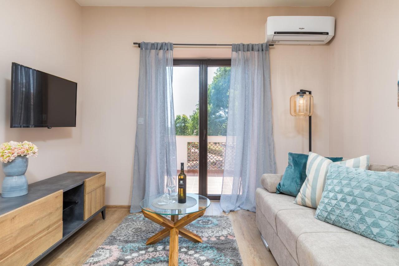 Wine House Apartments & Rooms Marceta Fazana Bagian luar foto