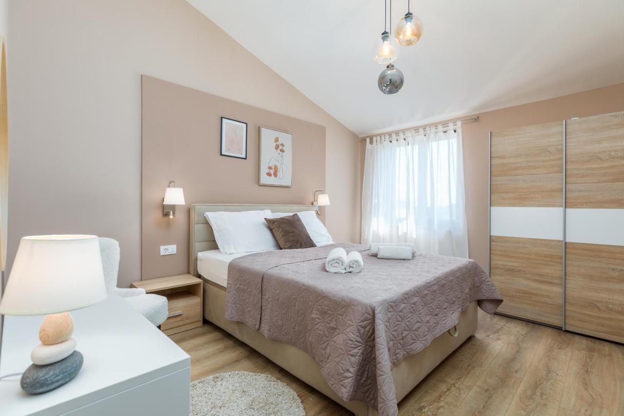 Wine House Apartments & Rooms Marceta Fazana Bagian luar foto