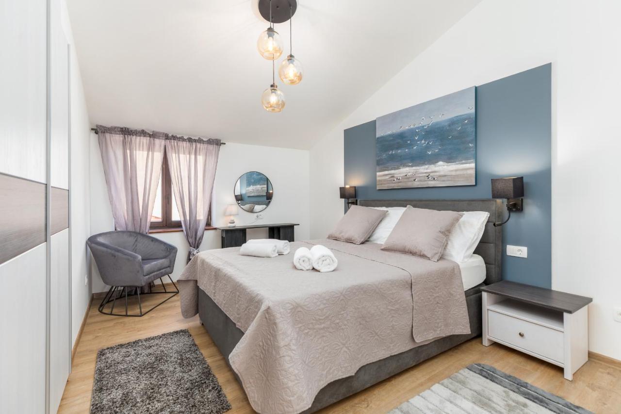 Wine House Apartments & Rooms Marceta Fazana Bagian luar foto