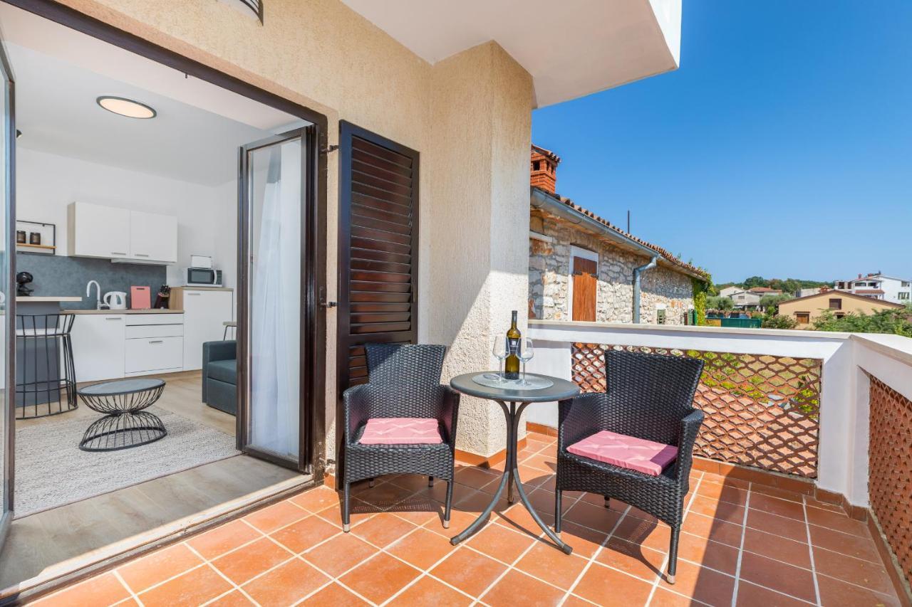 Wine House Apartments & Rooms Marceta Fazana Bagian luar foto